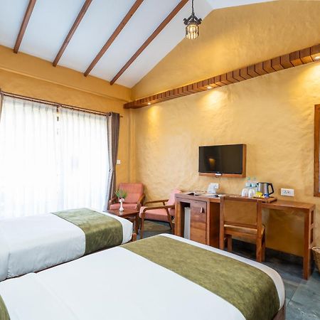 Bar Peepal Resort 博卡拉 外观 照片 Deluxe Room