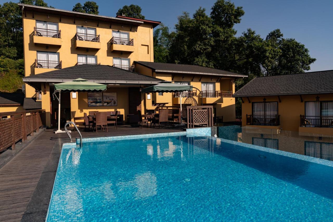 Bar Peepal Resort 博卡拉 外观 照片