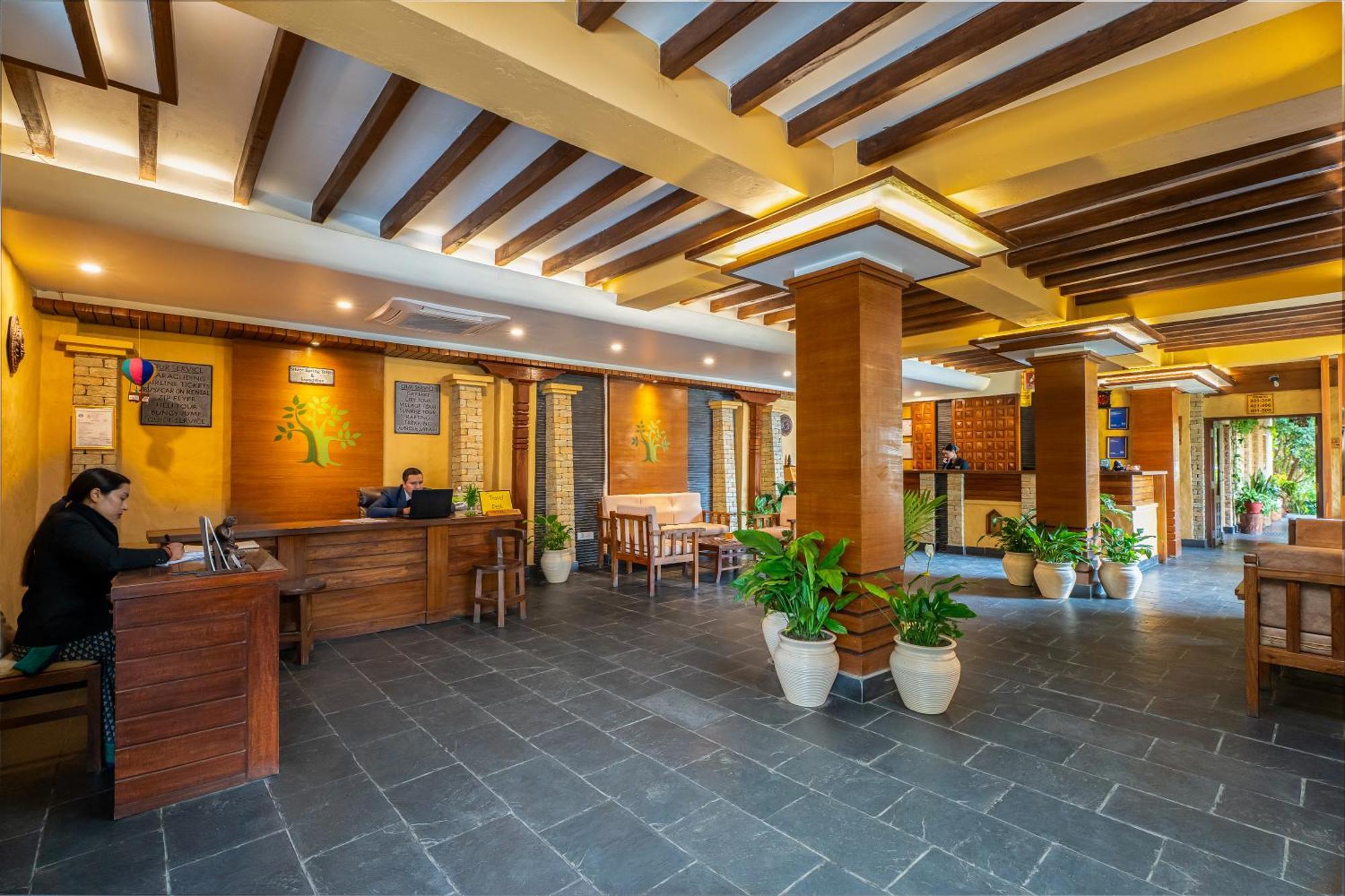 Bar Peepal Resort 博卡拉 外观 照片 Lobby
